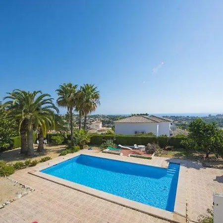 Sleeps 8 Pool Villa *