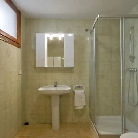 Sleeps 8 Pool