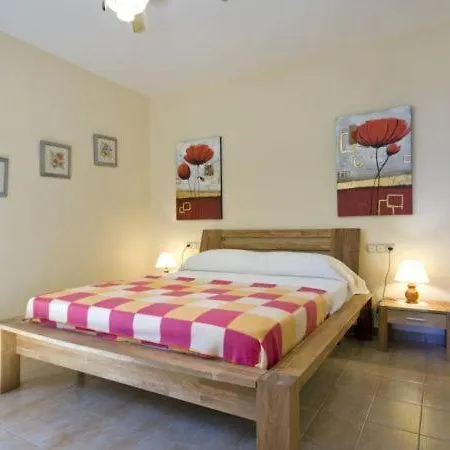 Sleeps 8 Pool *